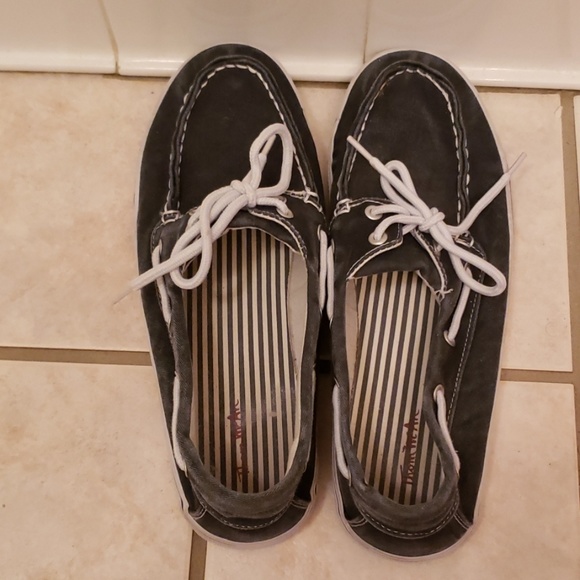 Used - Picture 3 of 3